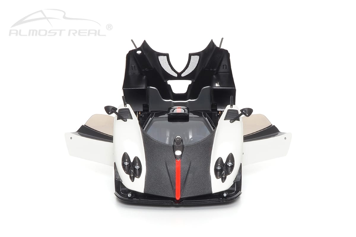 Almost-Real-Pagani-Zonda-Cinque-White-Bianco-Benny-850601001-image3.jpg