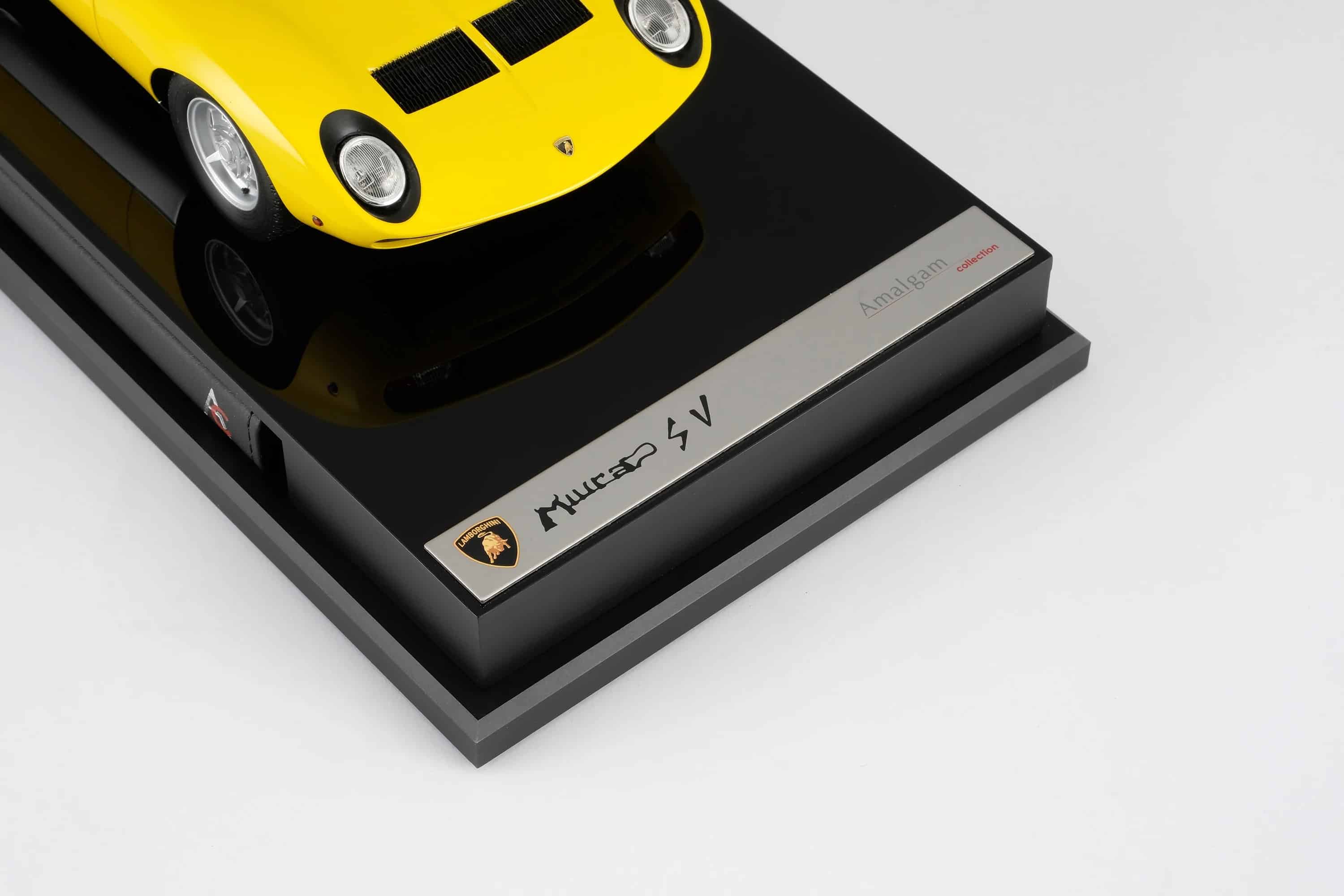 Amalgam-118-Lamborghini-Miura-Resin-Model26.jpg