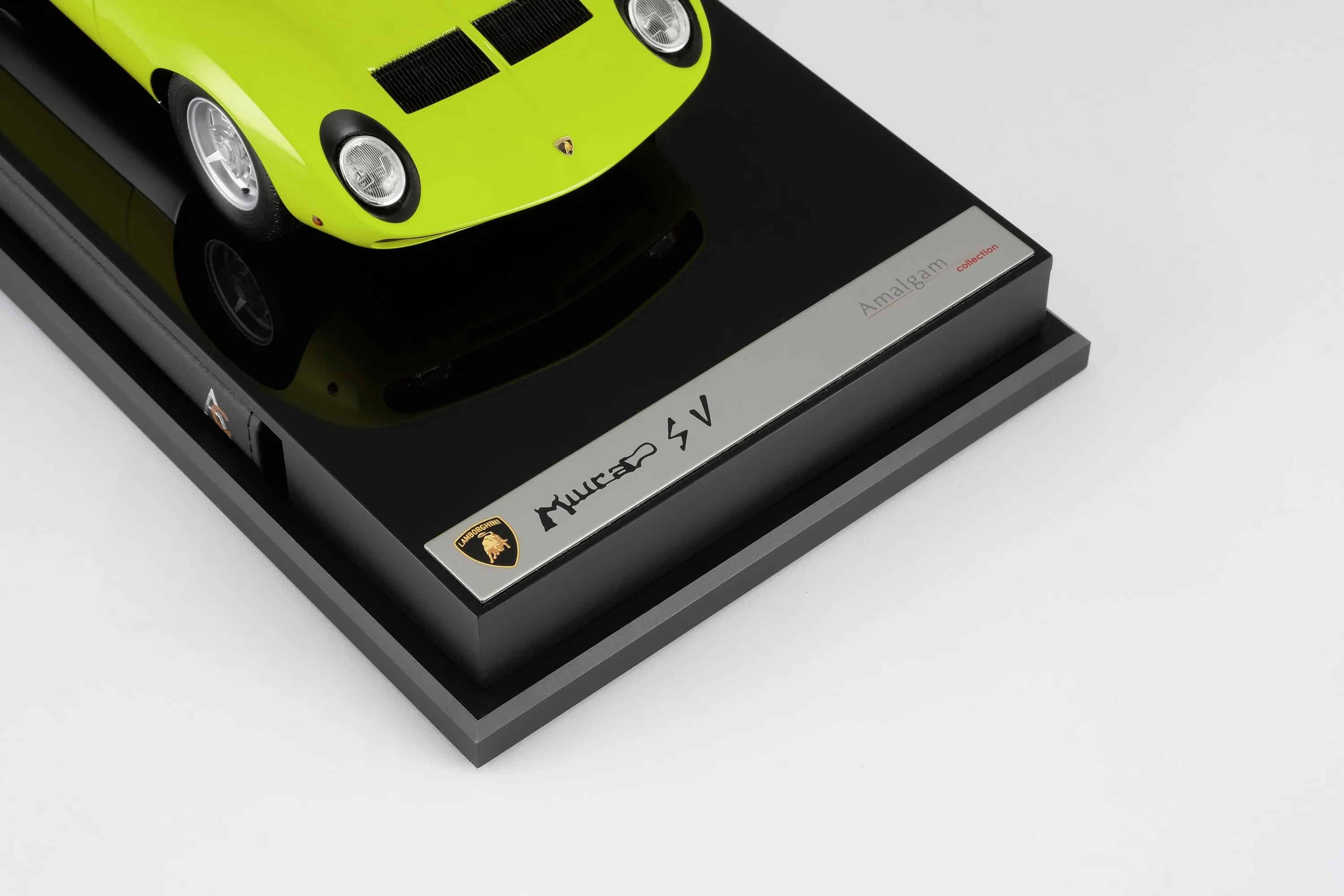 Amalgam-118-Lamborghini-Miura-Resin-Model27.jpg