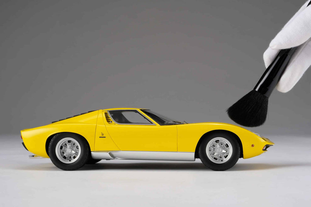 Amalgam-118-Lamborghini-Miura-Resin-Model3.jpg