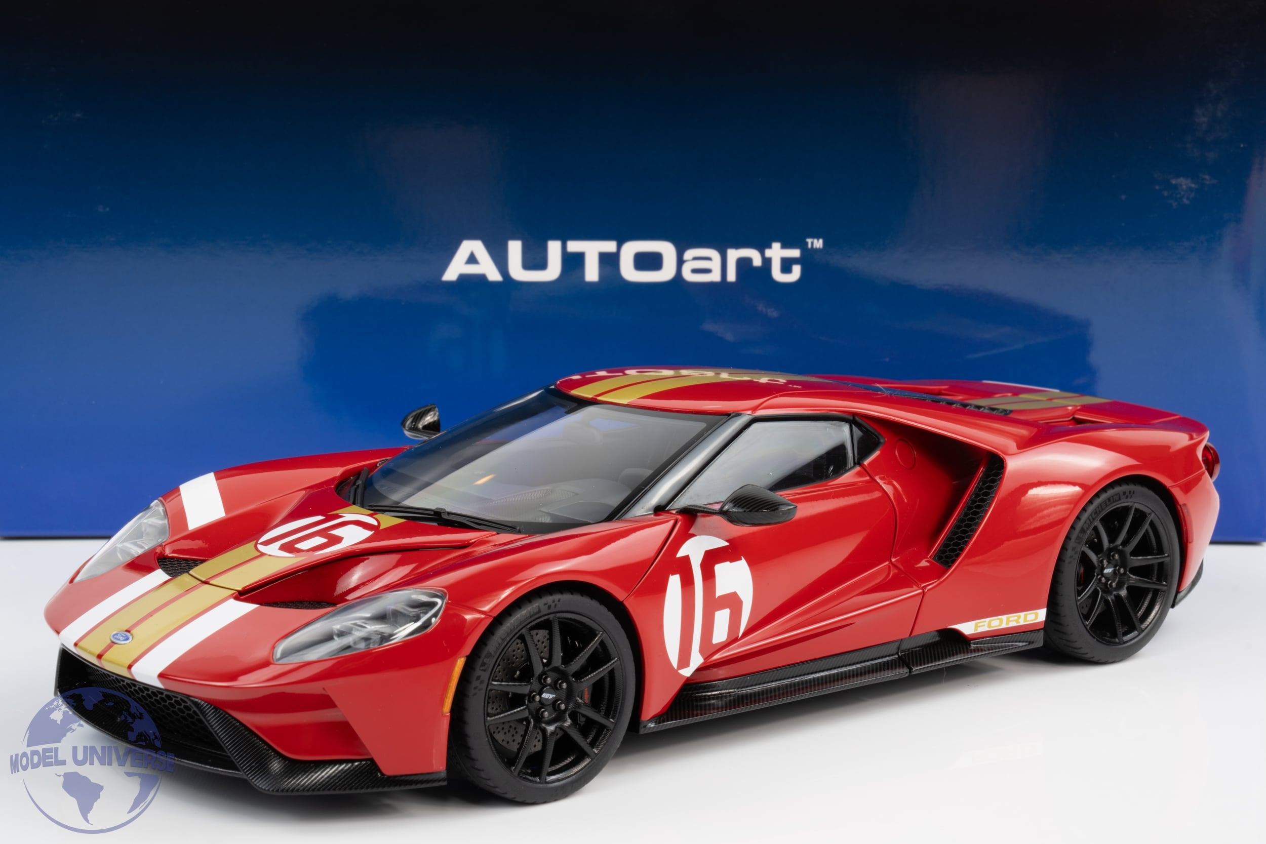 AUTOart - 1:18 Ford GT 2022 '64 Alan Mann Heritage Edition Red - Composite Model