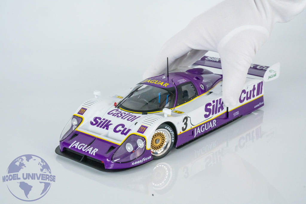 CMR-202-JAGUAR-XJR12-WINNER-24-HOURS-le-mans-martin-brundle.jpg