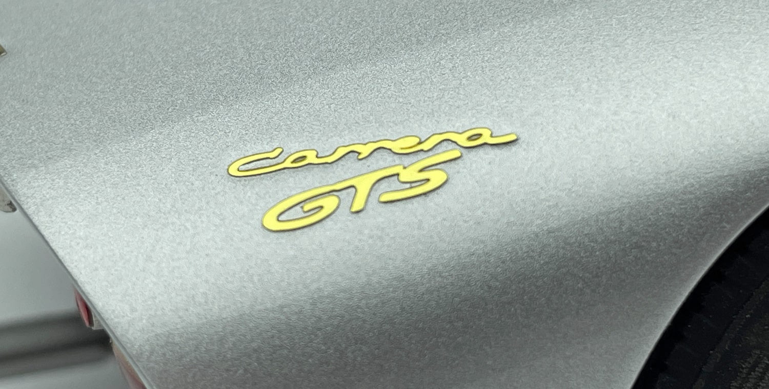 Carrera_lettering_train.jpg