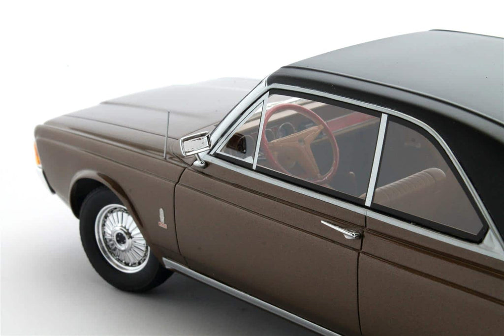 Cult-Scale-118-Ford-Taunus-P7B-Brown-Metallic-CML165-2.1.jpg