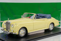 Cult Scale - 1:18 Rolls-Royce Silver Cloud DHC Ivory Yellow 1960-1962 - Limited Edition Resin Model