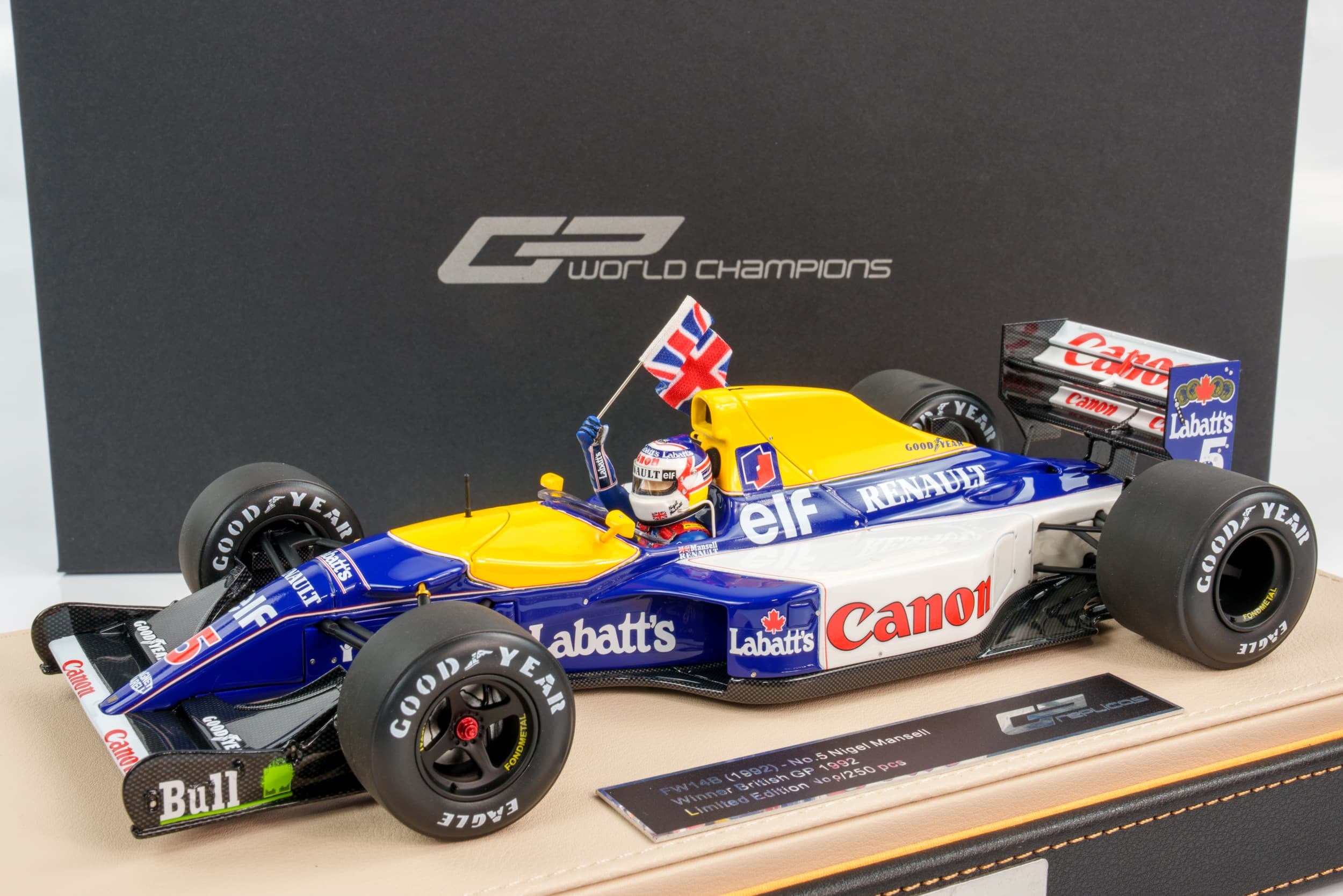 GP Replicas - 1:18 Williams Renault FW14B No.5 Nigel Mansell Winner British GP 1992 with Driver Figure and Flag - Limited Edition Resin Model