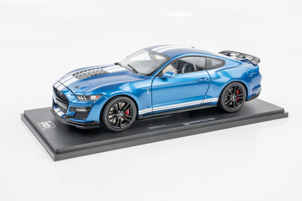 Ixo 1:18 Ford Mustang GT500 Atlas Metallic Blue Model Car