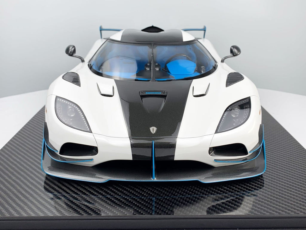 Koenigsegg-Agera-RSR-1-Large.jpeg