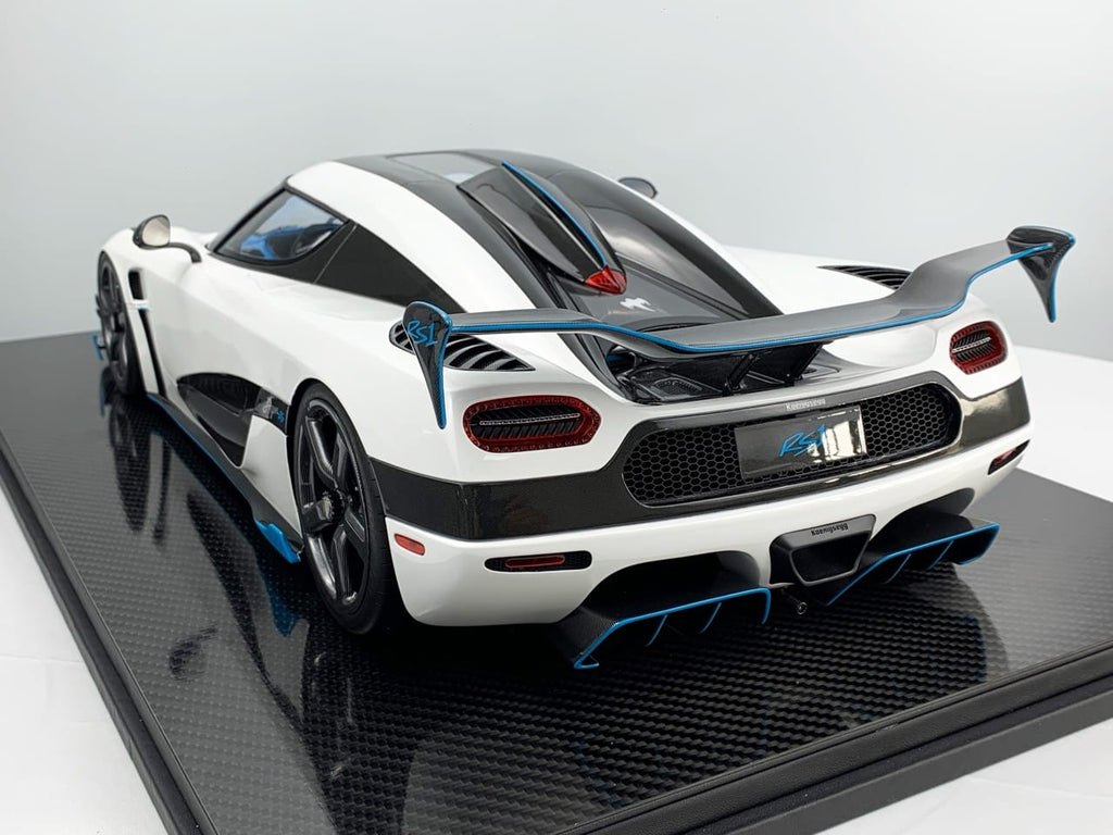 Koenigsegg-Agera-RSR-4-Large.jpeg