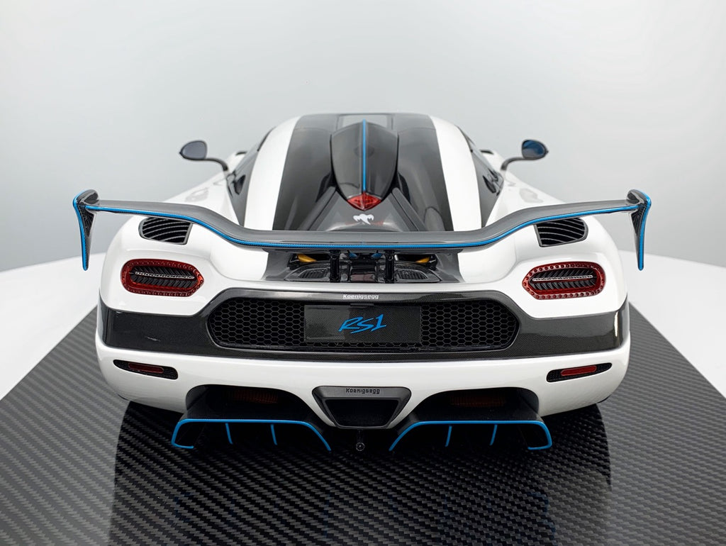 Koenigsegg-Agera-RSR-5-Large.jpeg