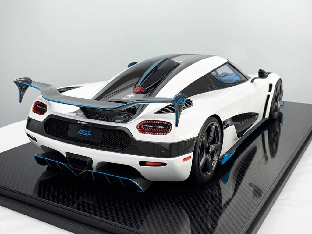 Koenigsegg-Agera-RSR-6-Large.jpeg