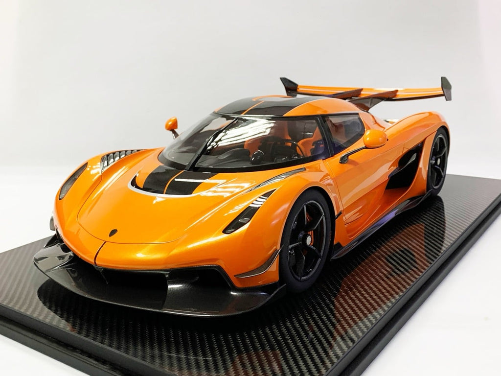 FrontiArt - 1:8 Koenigsegg Jesko Tang Orange - Limited Edition Resin Model