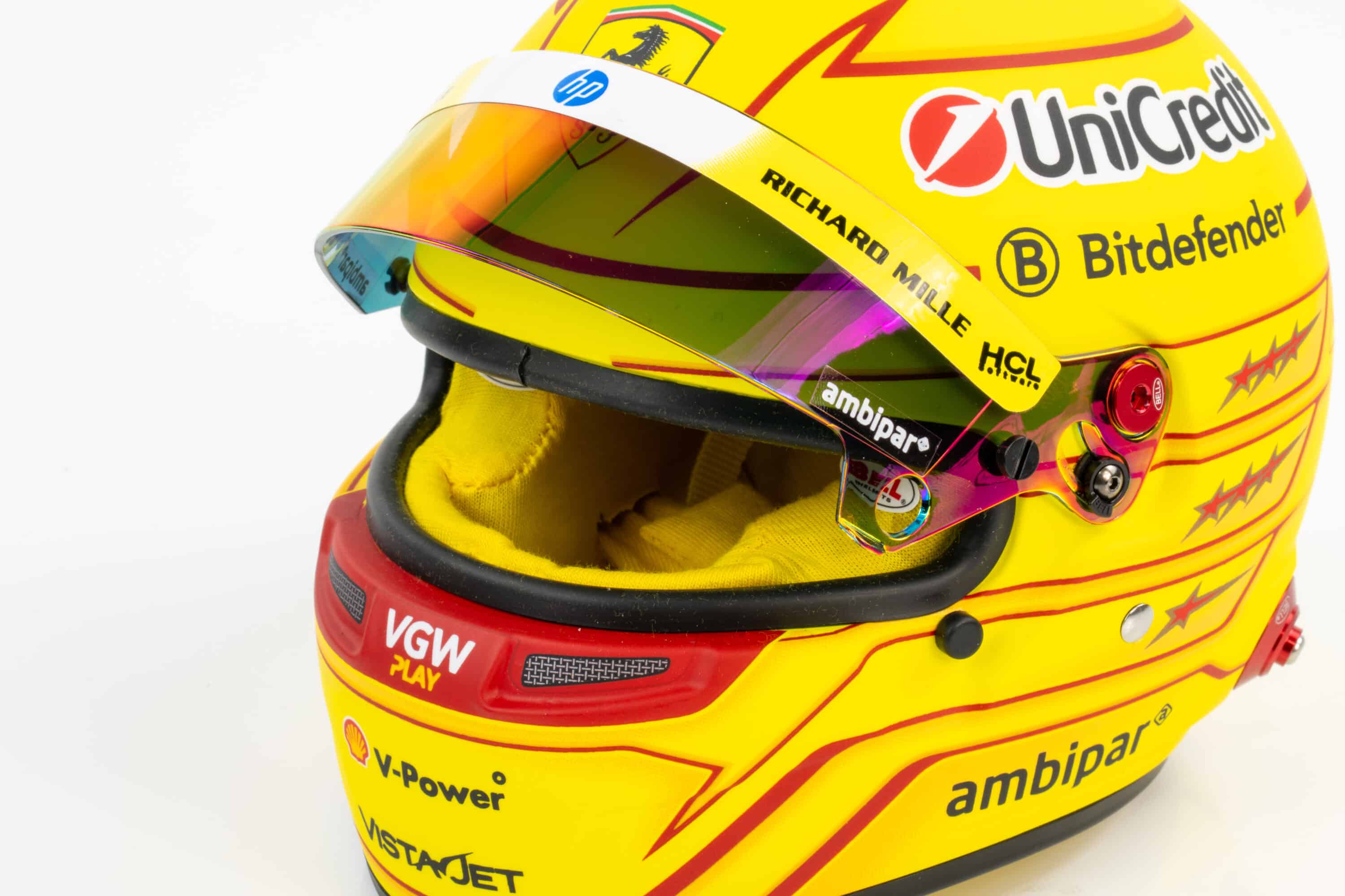 Lewis-Hamilton-Ferrari-F1-Helmet-LH2025-04-scaled.jpg