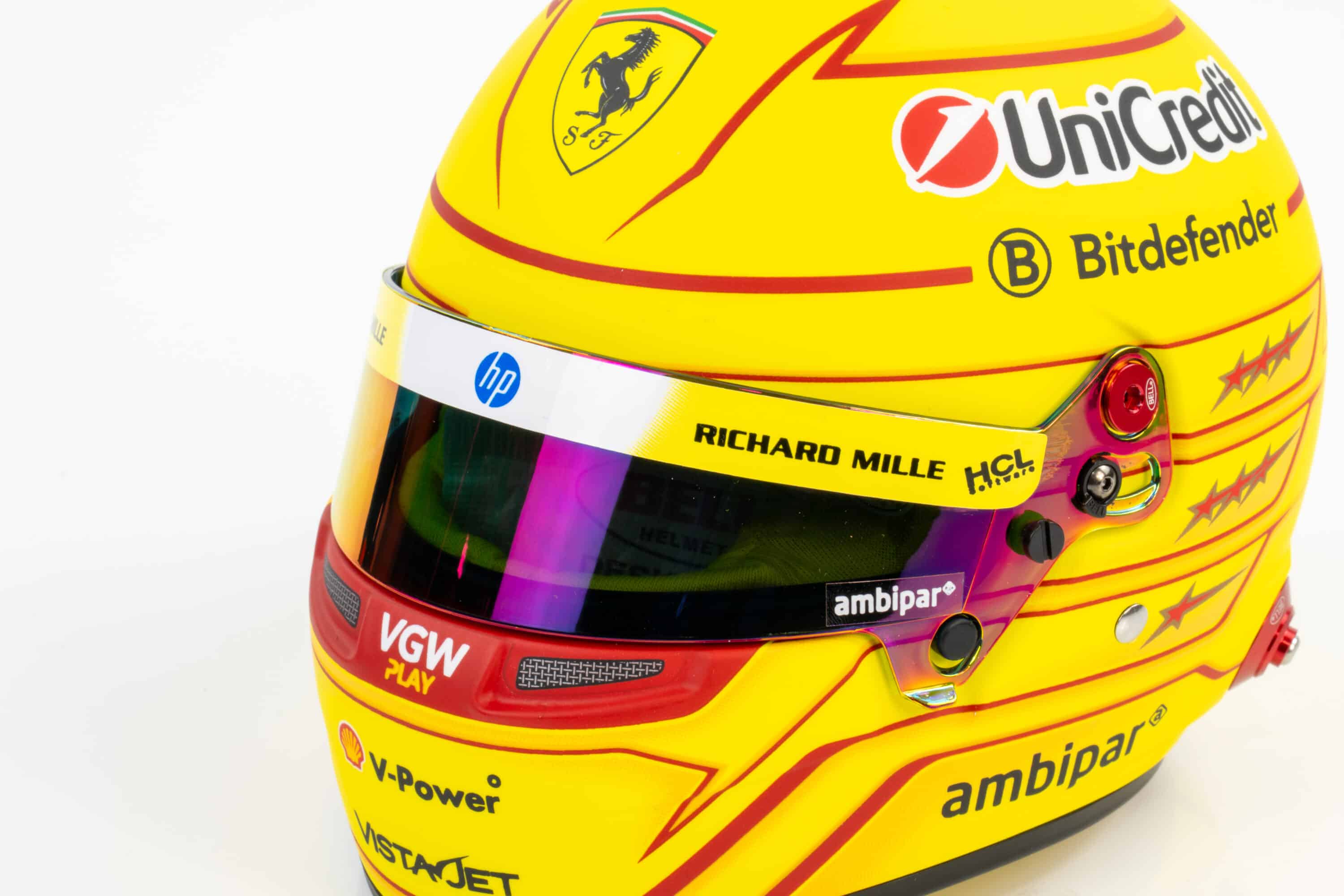 Lewis-Hamilton-Ferrari-F1-Helmet-LH2025-05-scaled.jpg