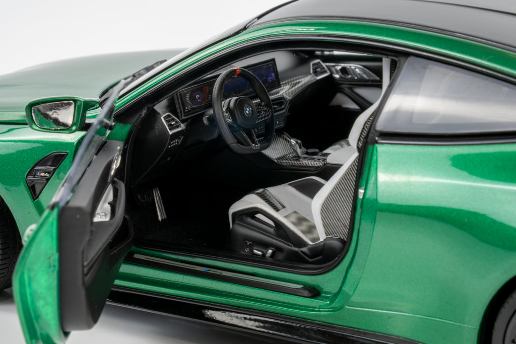 Minichamps 1:18 BMW M4 (G82) Green Metallic 2024 Model Car