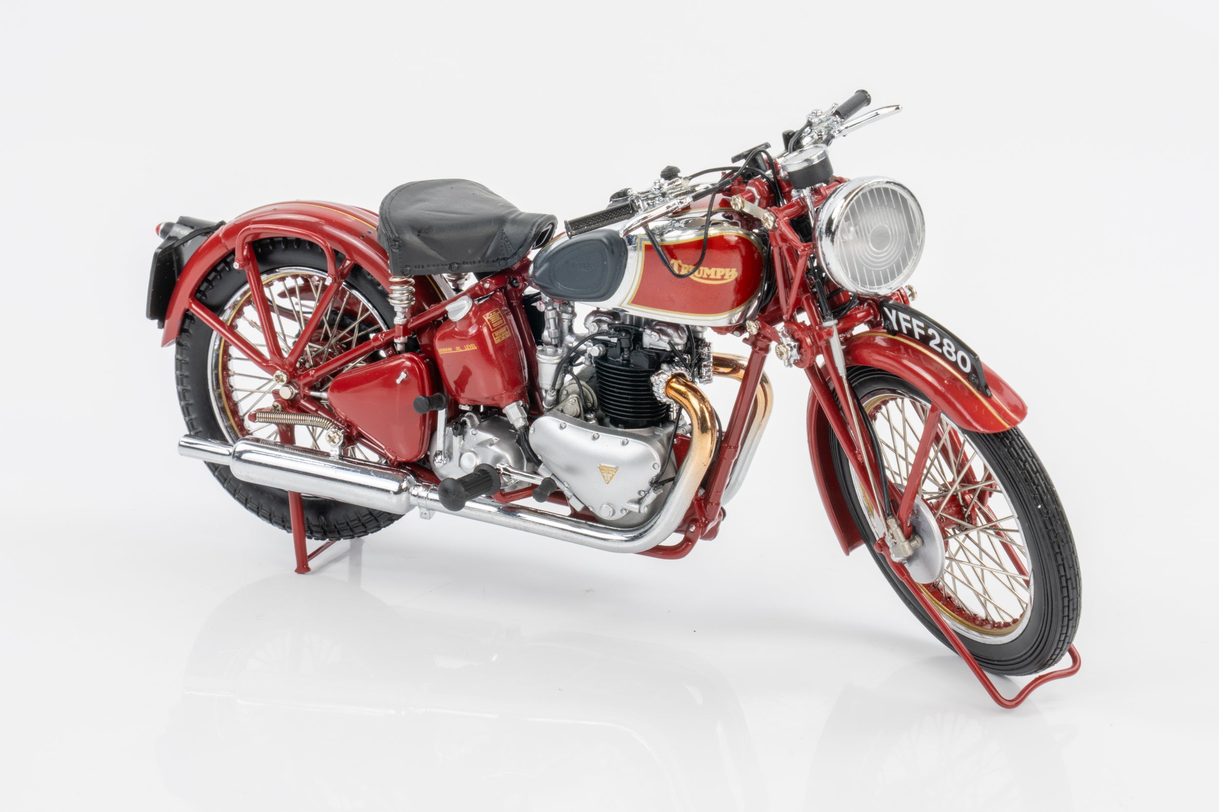Minichamps 1:12 Triumph Speed Twin Red 1938 Resin Motorcycle Model