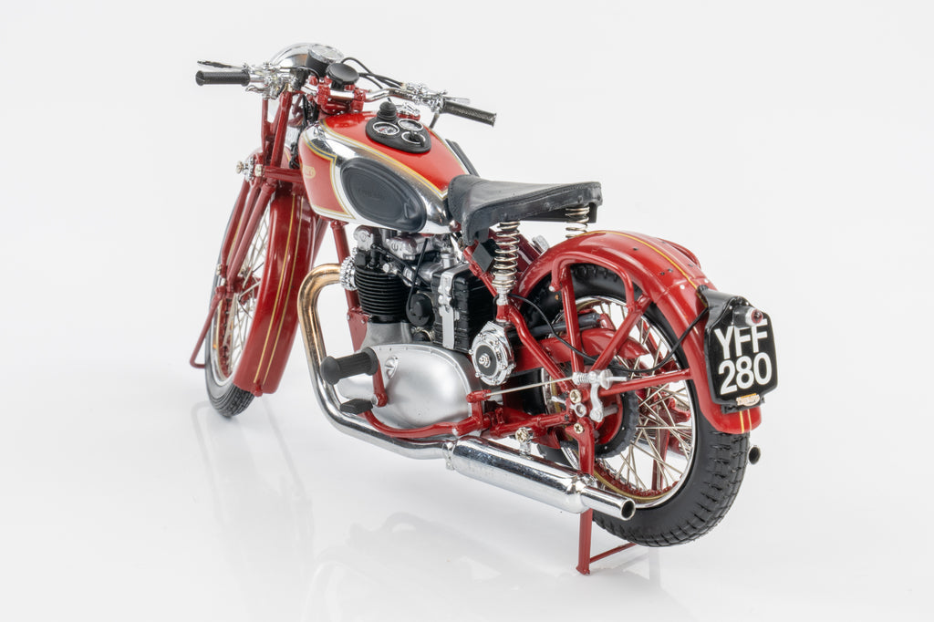 Minichamps 1:12 Triumph Speed Twin Red 1938 Resin Motorcycle Model