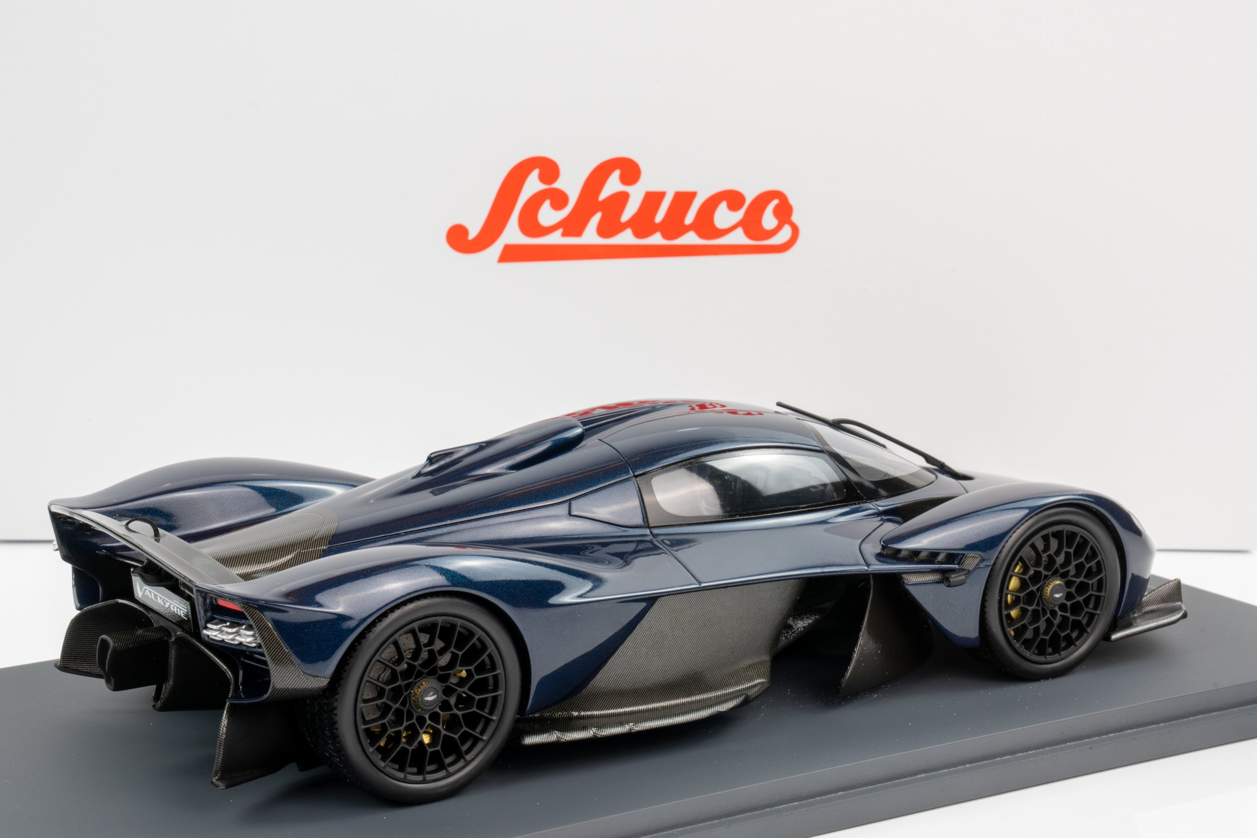 Schuco 1:18 Aston Martin Valkyrie 2021 Mariana Blue Model Car