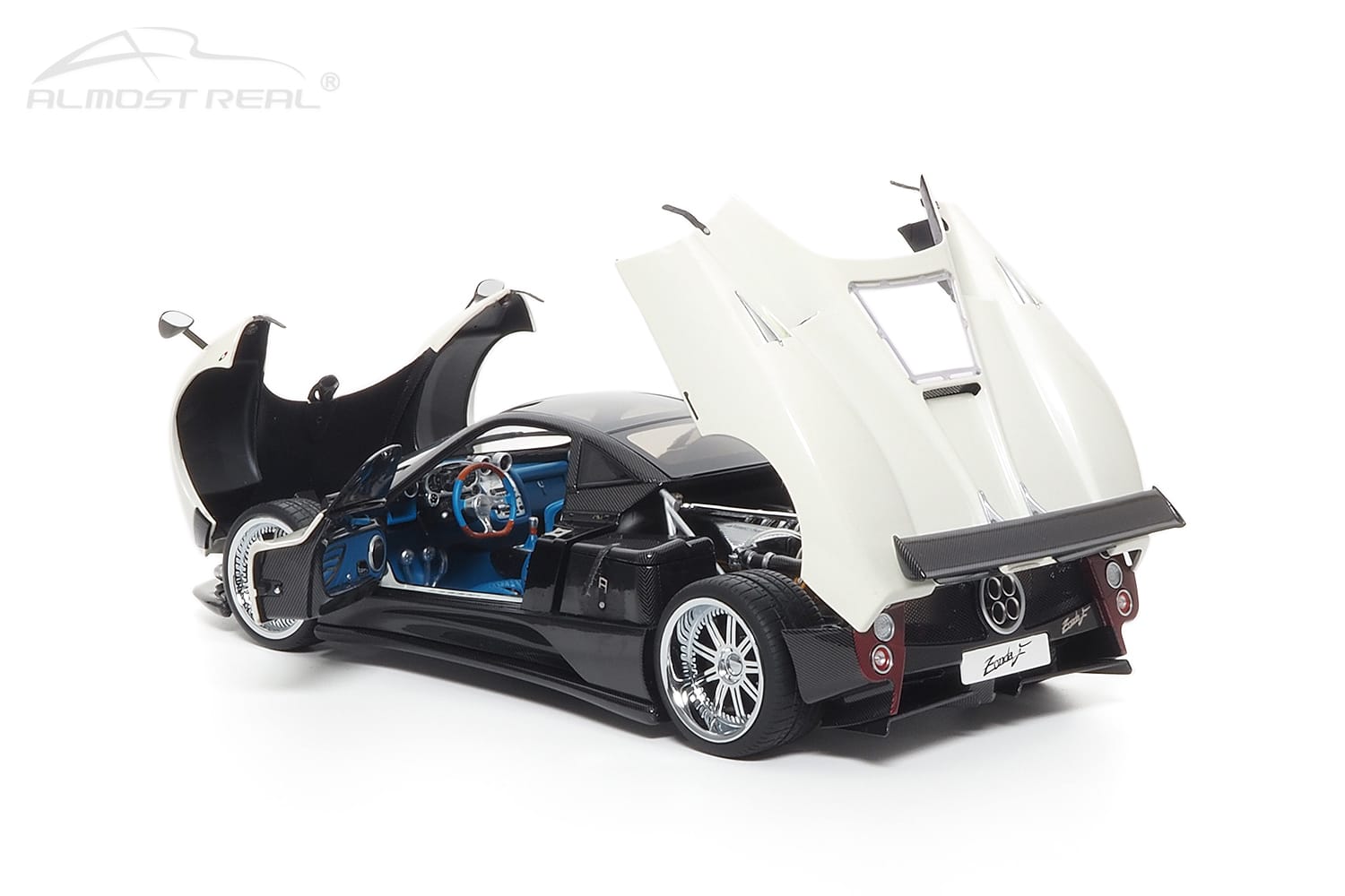 almost-real-pagani-zonda-bianco-fabriani-850407001-image10.jpg