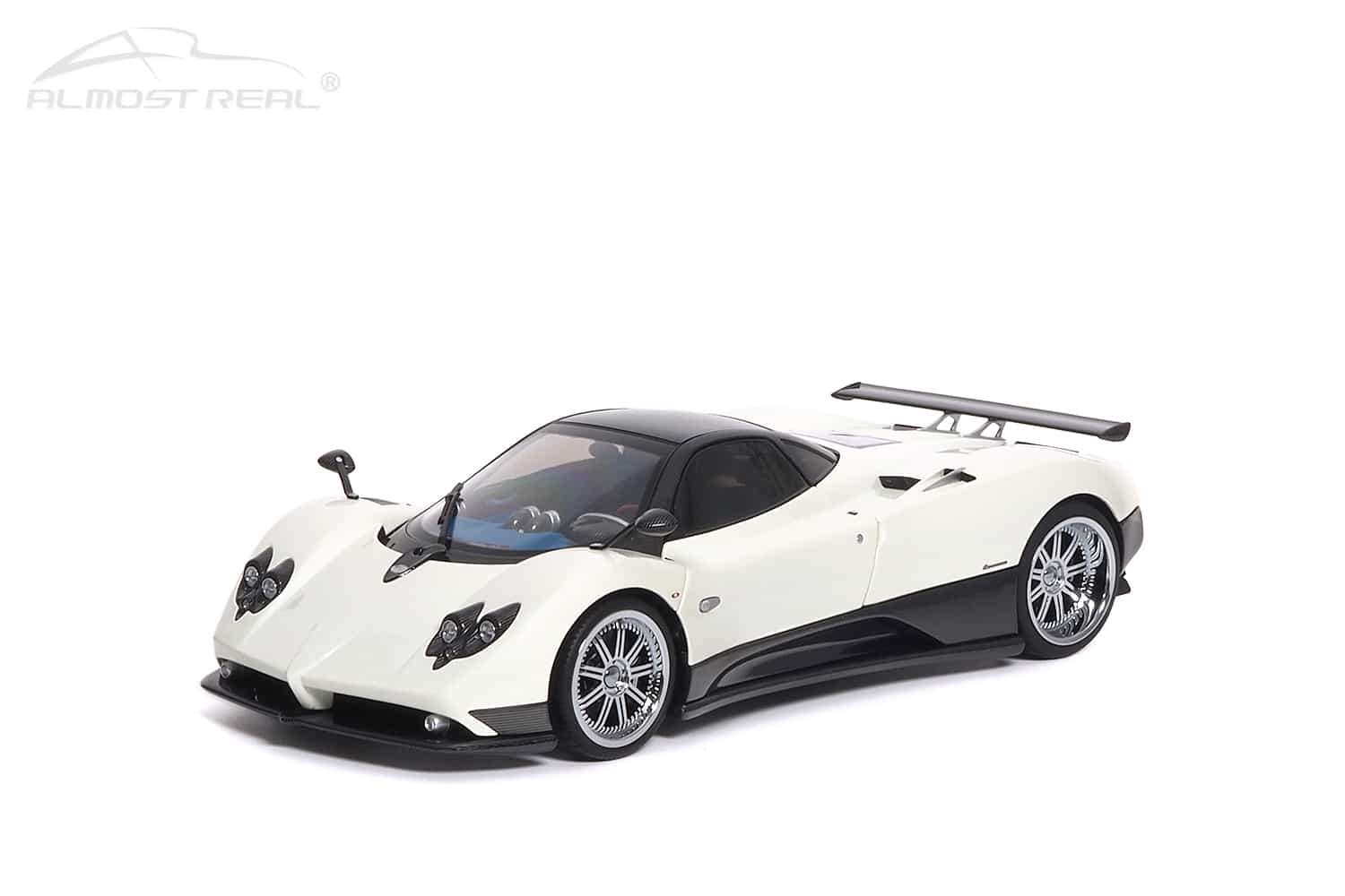 almost-real-pagani-zonda-bianco-fabriani-850407001-image11.jpg