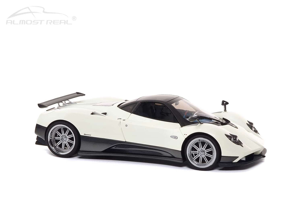 almost-real-pagani-zonda-bianco-fabriani-850407001-image5.jpg