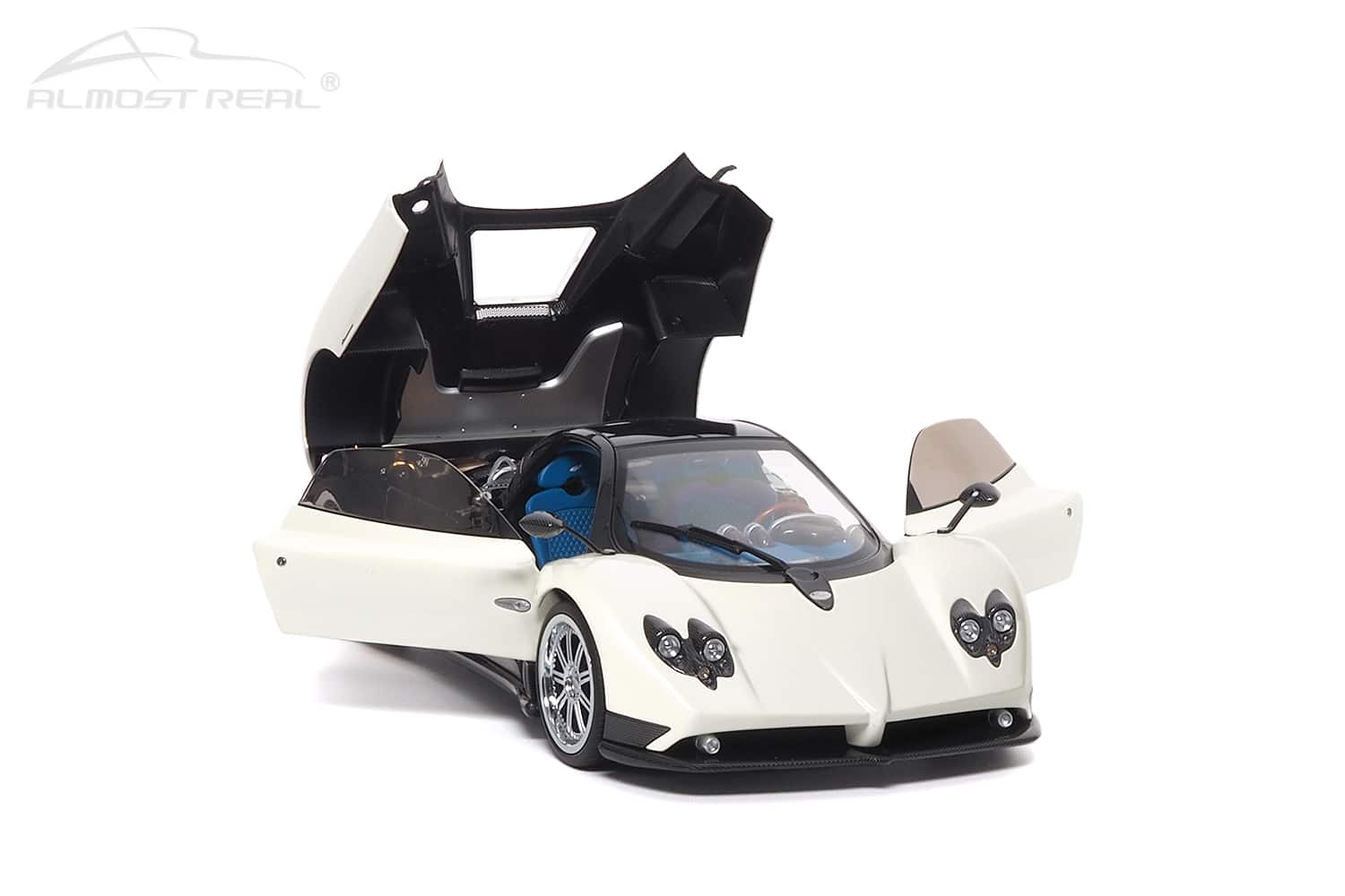 almost-real-pagani-zonda-bianco-fabriani-850407001-image6.jpg