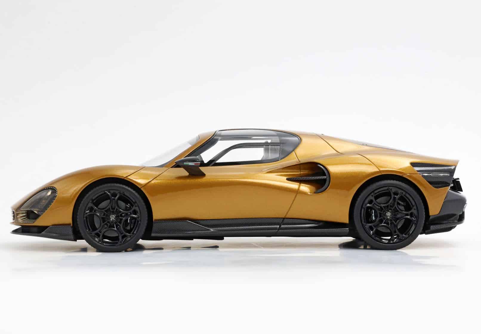 bbr-P18264E-alfa-romeo-stradale-33-ocra3.JPG
