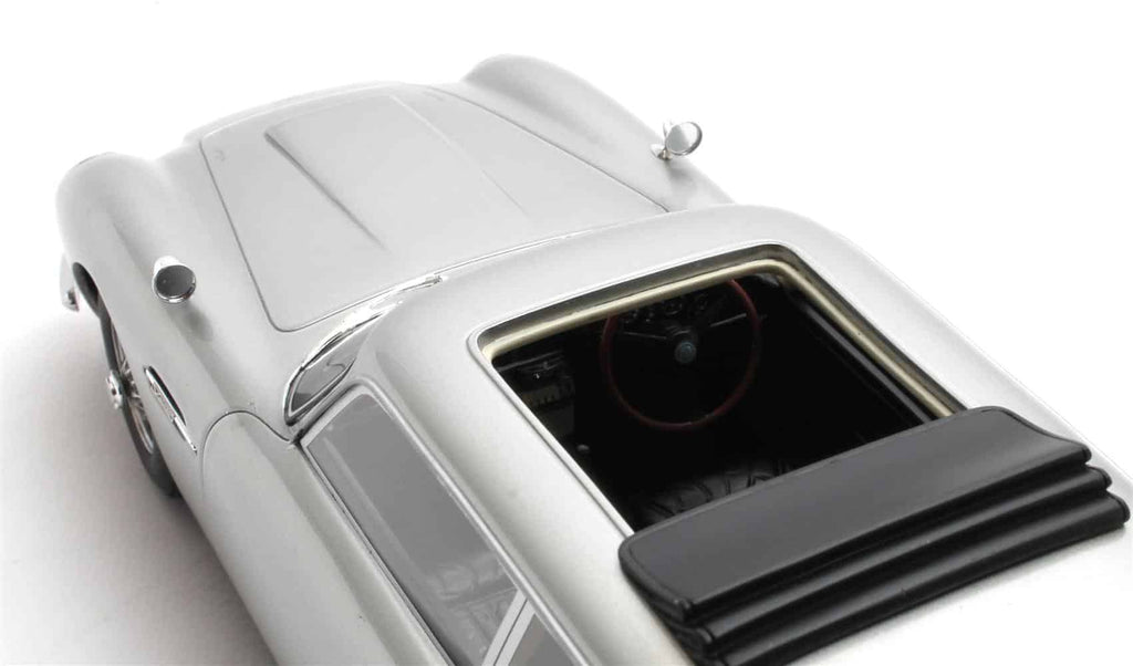 cult-scale-118-aston-martin-db5-shooting-brake-silver-resin-model-image3.jpg