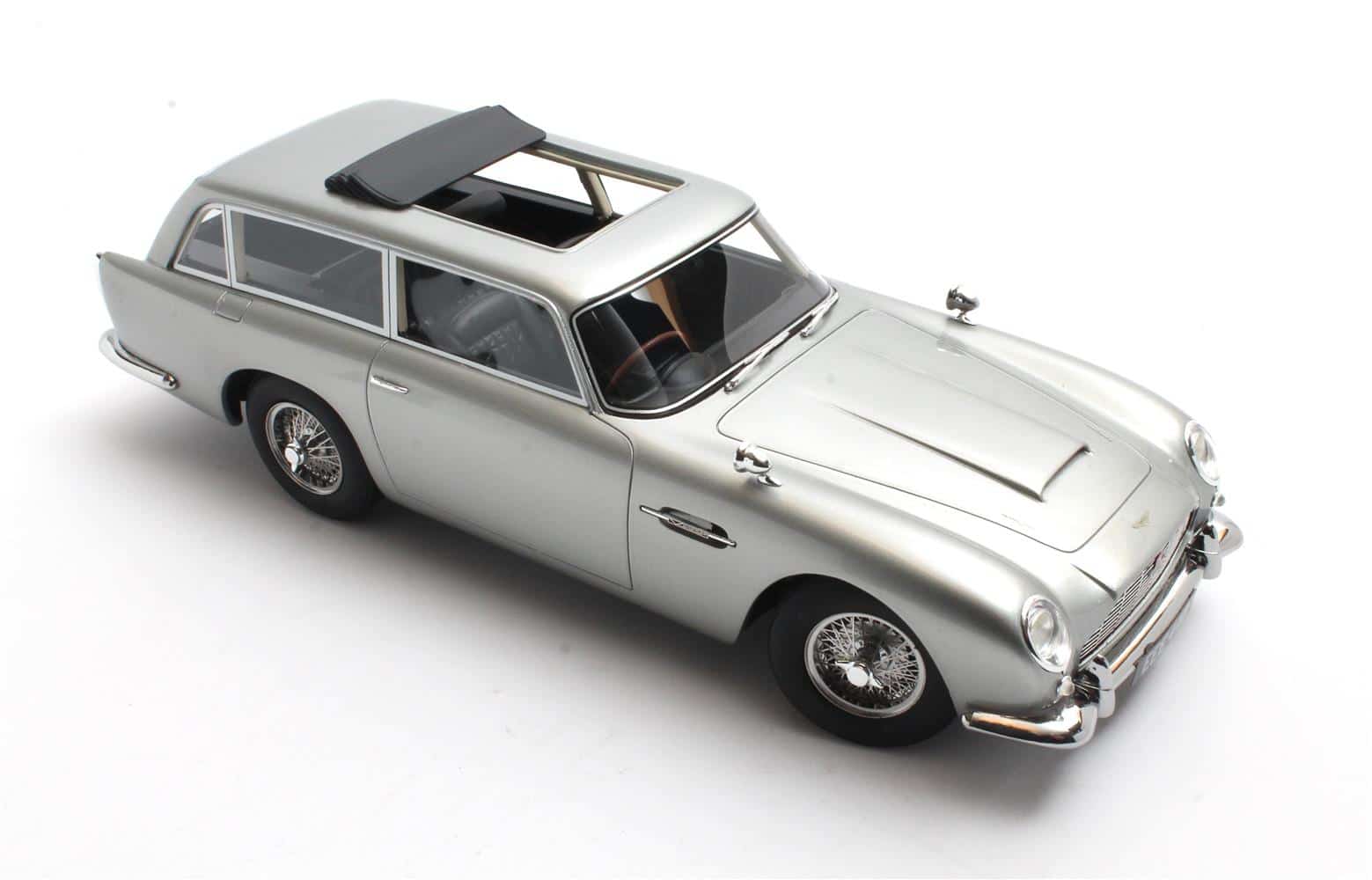cult-scale-118-aston-martin-db5-shooting-brake-silver-resin-model-image5.jpg